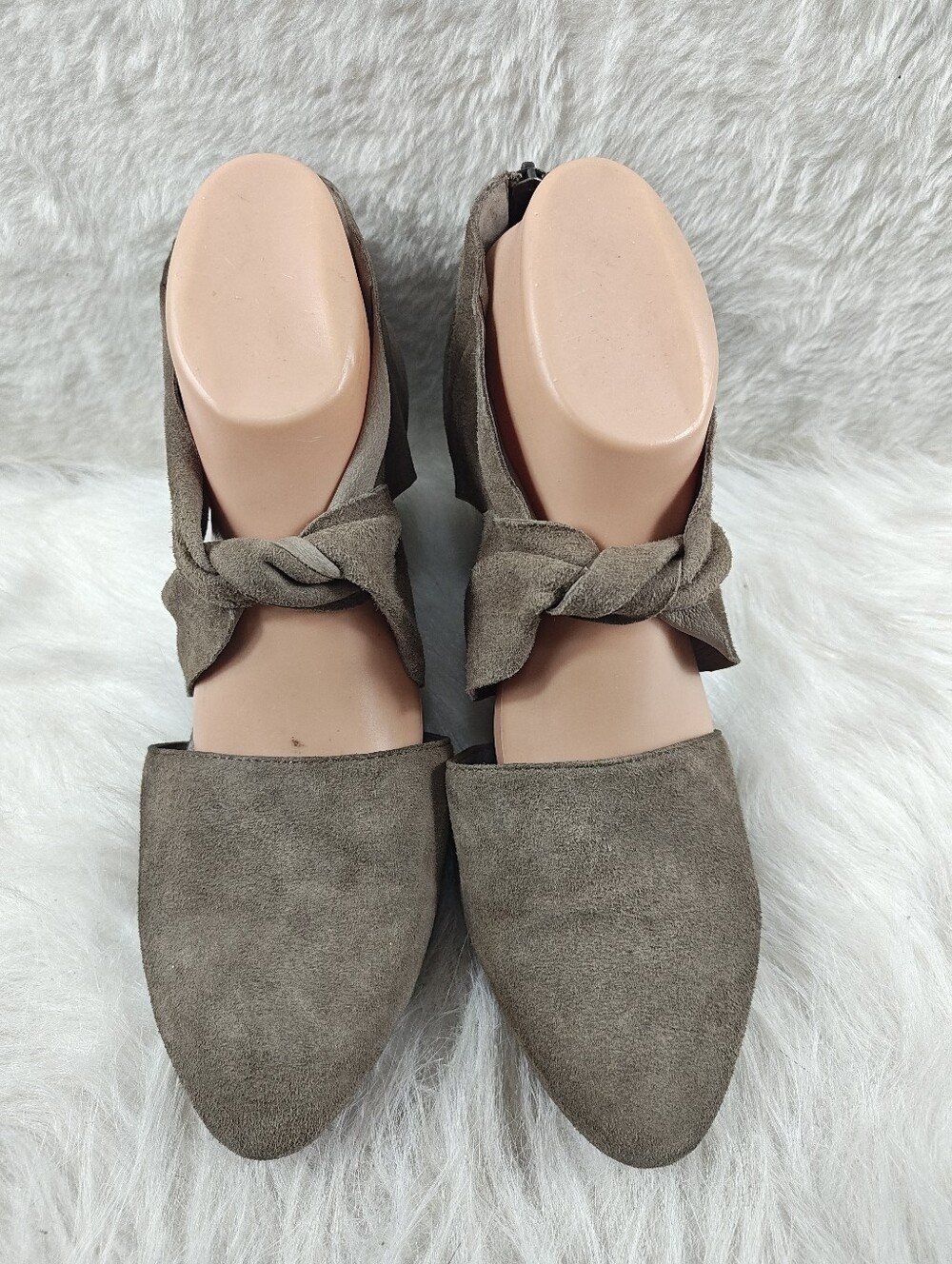 Eileen Fisher Gray Suede Back Zip Bow Heels Women's Size 10